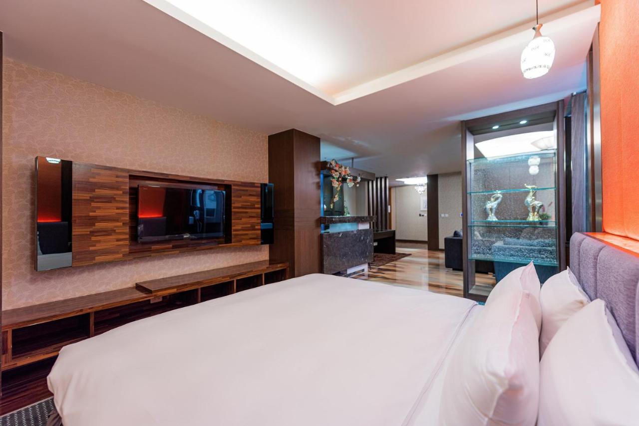 เชียนกูห์ บูติค โฮเต็ล Hotel นครเจียอี้ ภายนอก รูปภาพ
