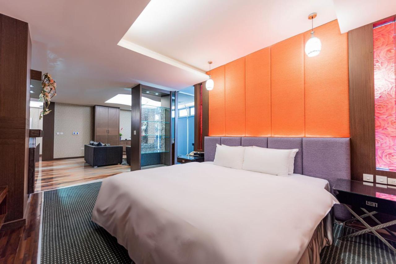 เชียนกูห์ บูติค โฮเต็ล Hotel นครเจียอี้ ภายนอก รูปภาพ