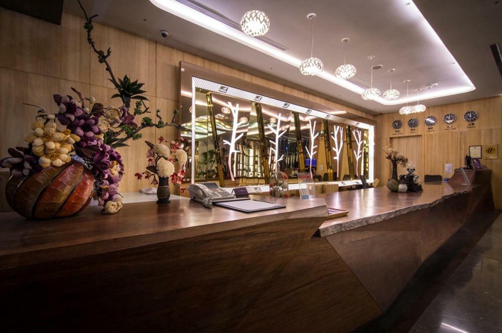 เชียนกูห์ บูติค โฮเต็ล Hotel นครเจียอี้ ภายนอก รูปภาพ