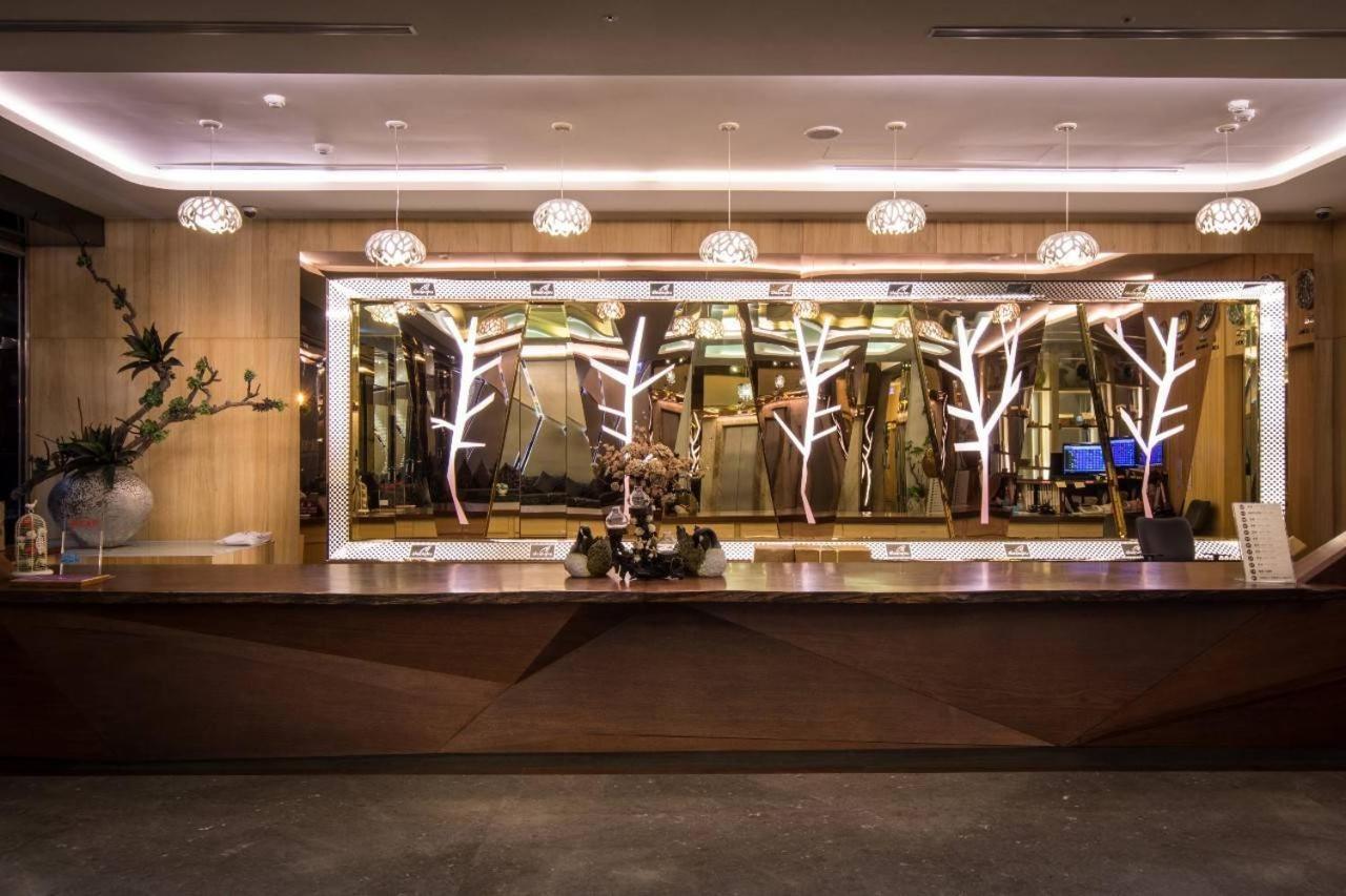 เชียนกูห์ บูติค โฮเต็ล Hotel นครเจียอี้ ภายนอก รูปภาพ